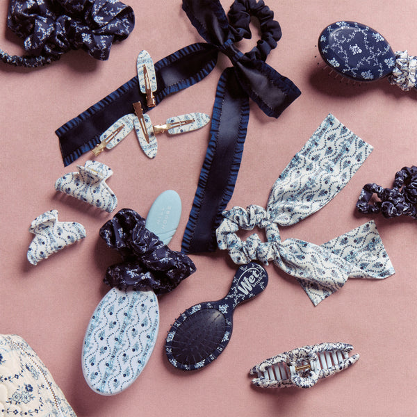 Wet Brush × Hill House Printed Floral Creaseless Clips, 4ct