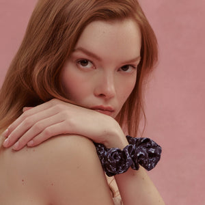 Wet Brush × Hill House Large Satin Scrunchie - Navy Trellis