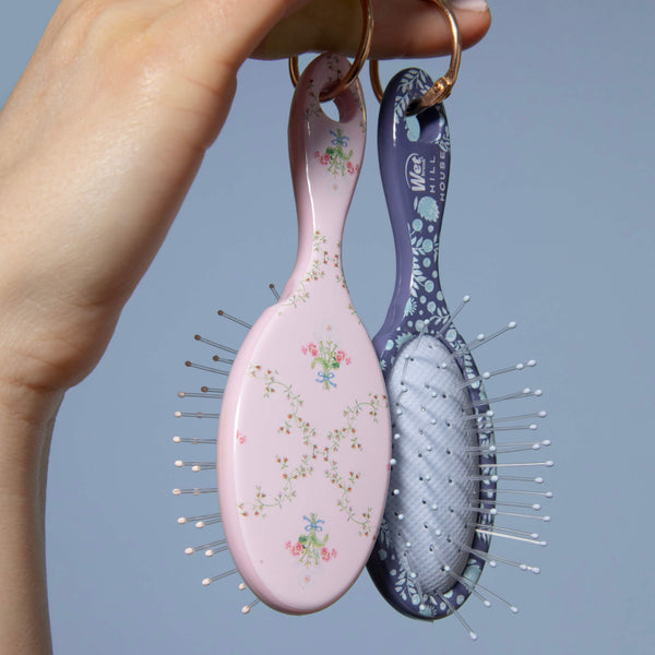 Wet Brush x Hill House Keychain Detangler - Ditsy Thistle