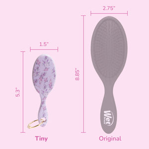 Wet Brush x LoveShackFancy Keychain Detangler - Happy Thoughts