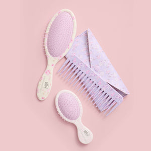 Wet Brush x LoveShackFancy Comb with Case - Happy Thoughts